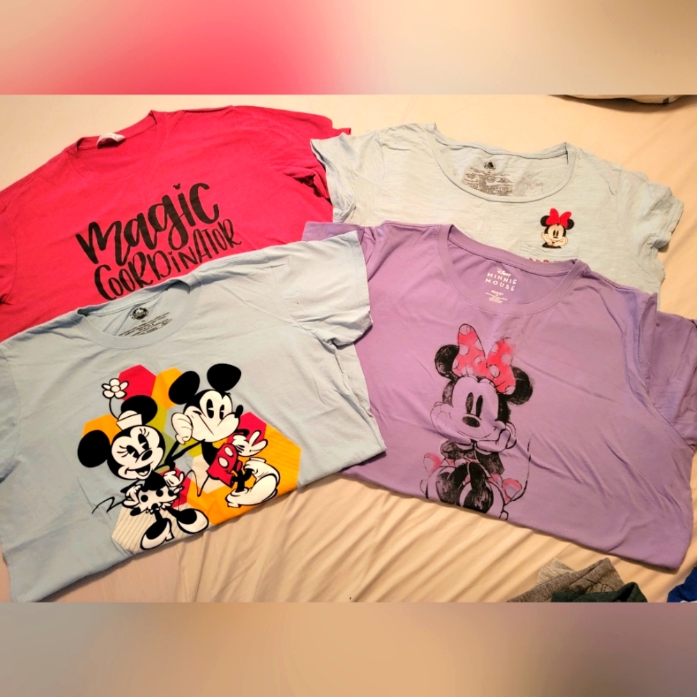 Women's Disney 4 T-Shirt LOT sz XL-2XL